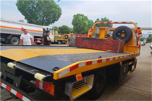 仓山附近拖车电话号码服务